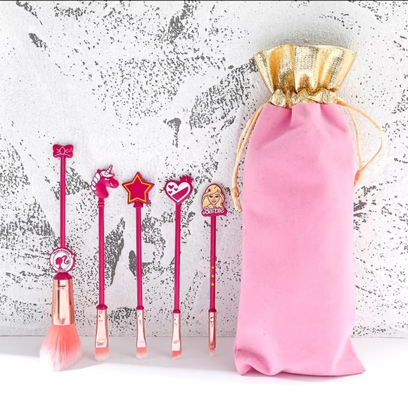 Barbie Make-Up Brushes Brand New One in Stock - Picture 2 of 3